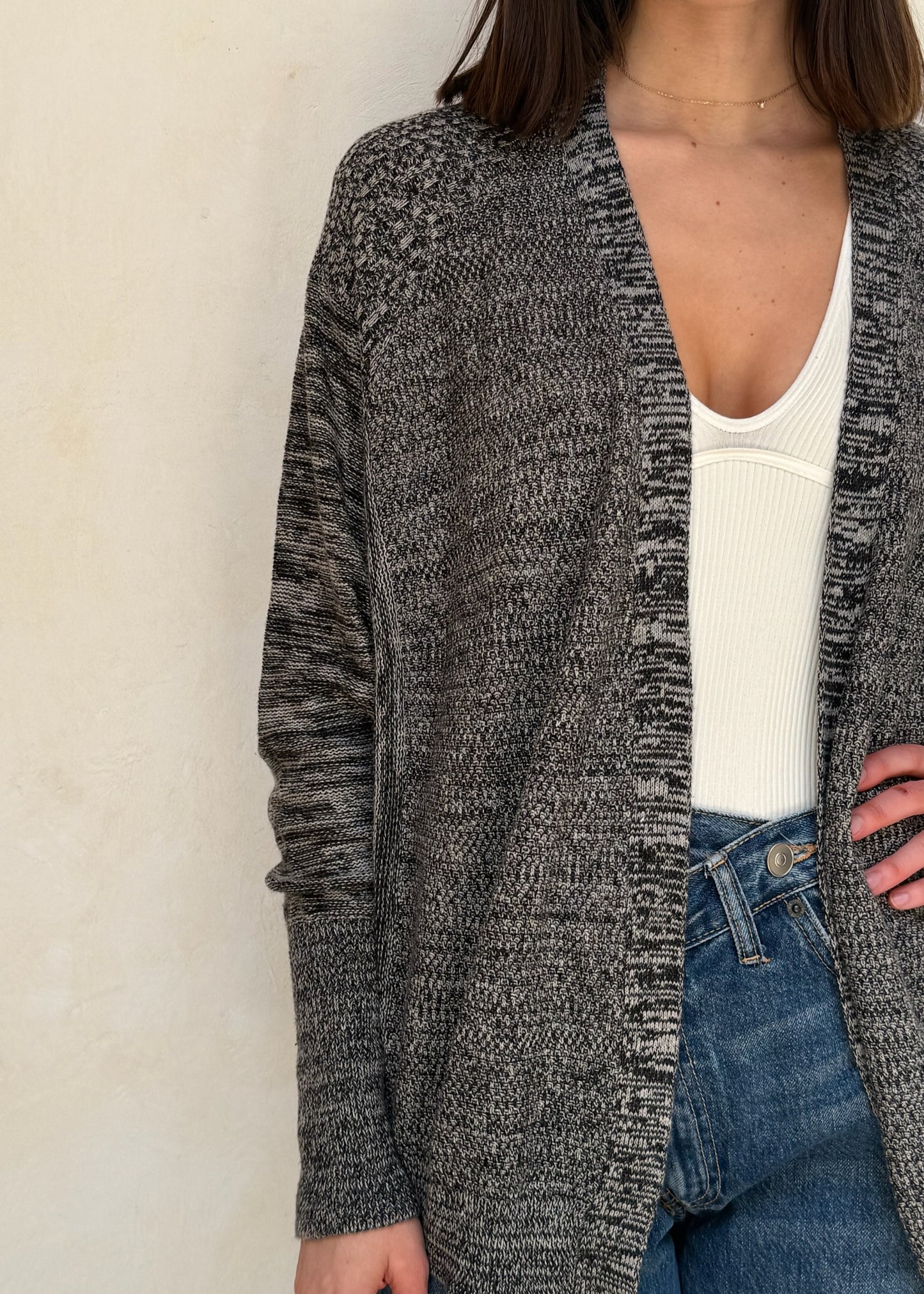 CARDIGAN B&W