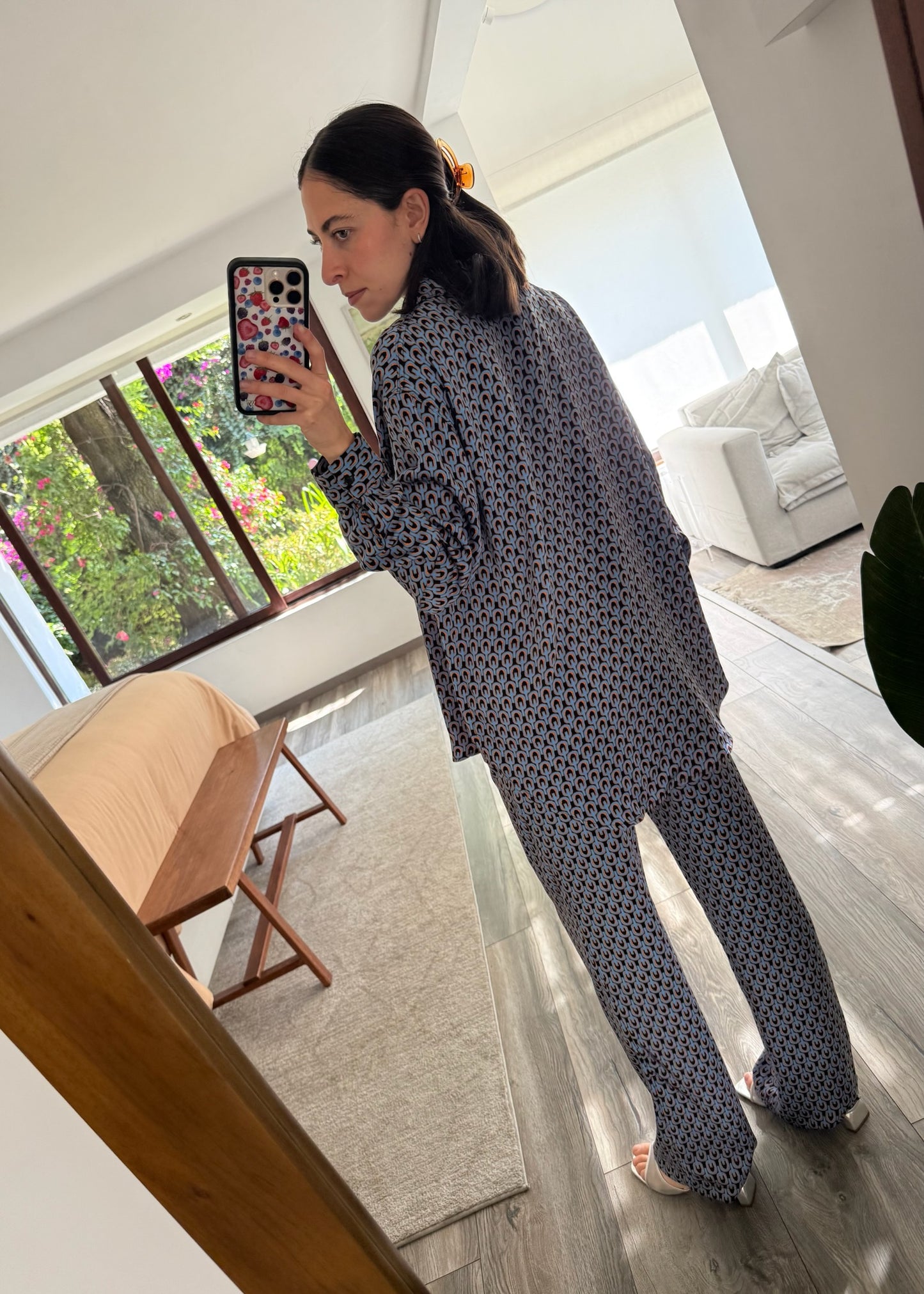 SET CAMISA Y PANTALÓN CON PRINT