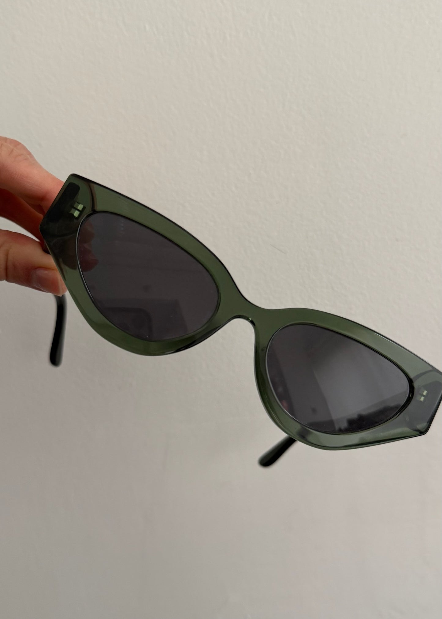 GLASS SUNNIES