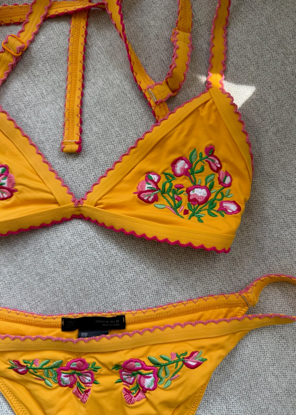BIKINI FLORES