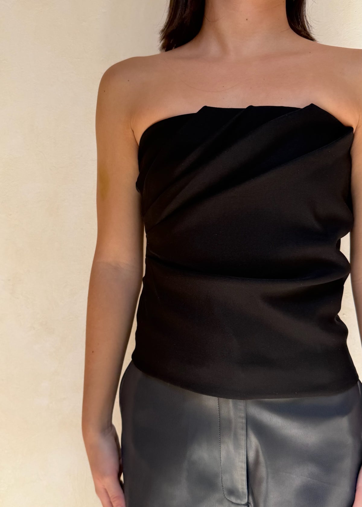 TOP STRAPLESS ARRUGADO