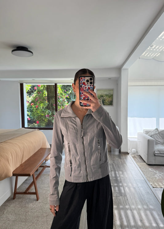 CHAMARRA GRIS CASUAL