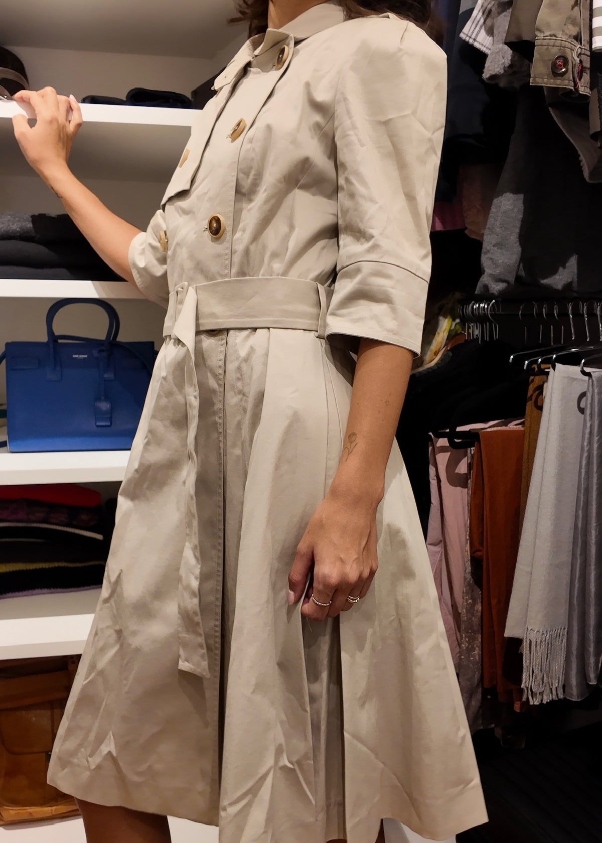 VESTIDO DE TIPO GABARDINA