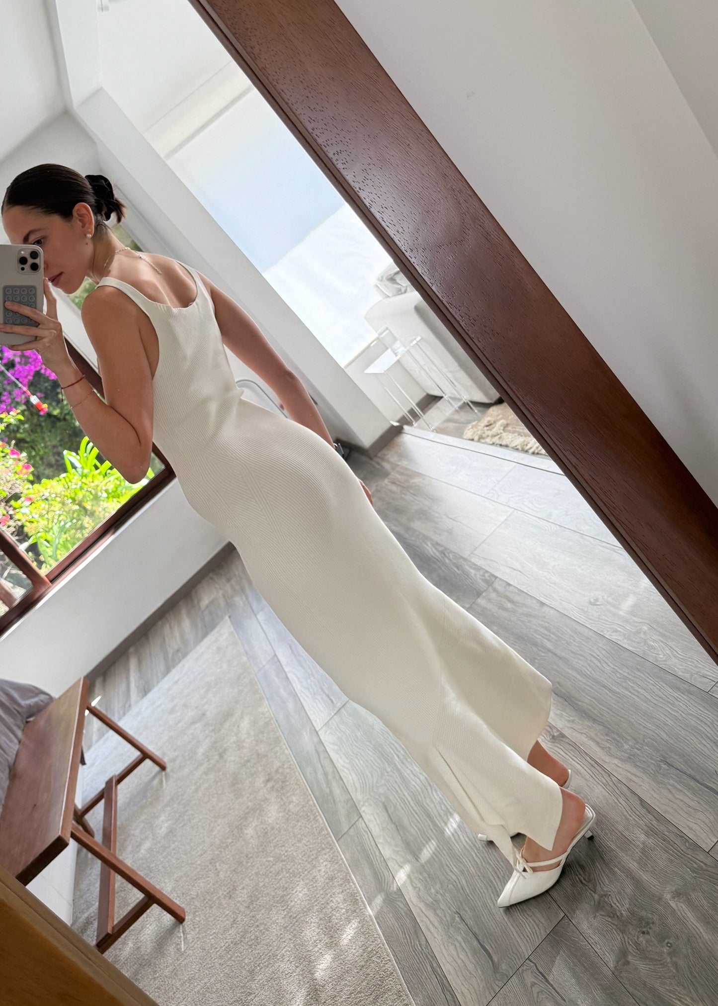 VESTIDO DE KNIT ASIMÉTRICO