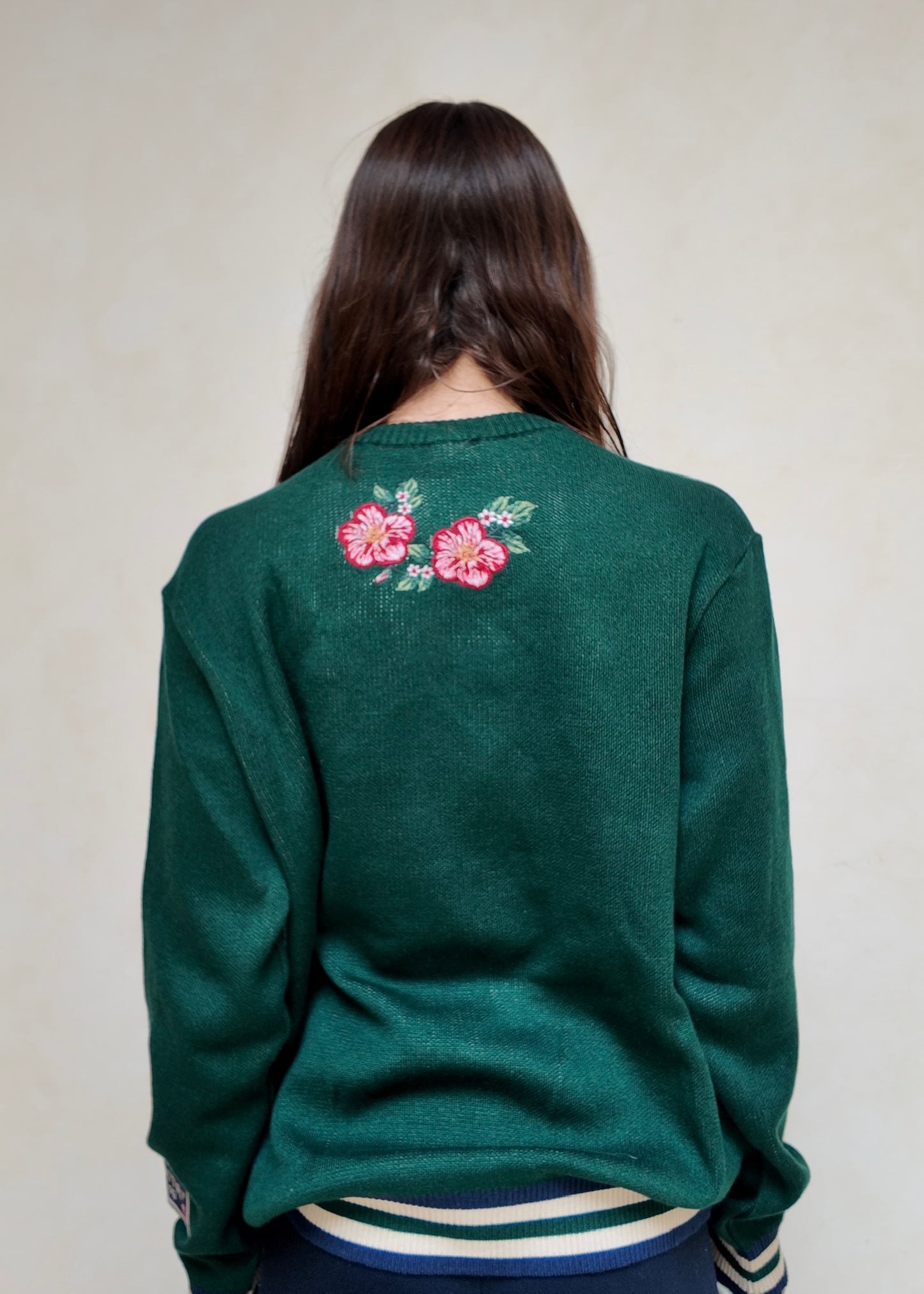 CREWNECK VERDE CON FLORES