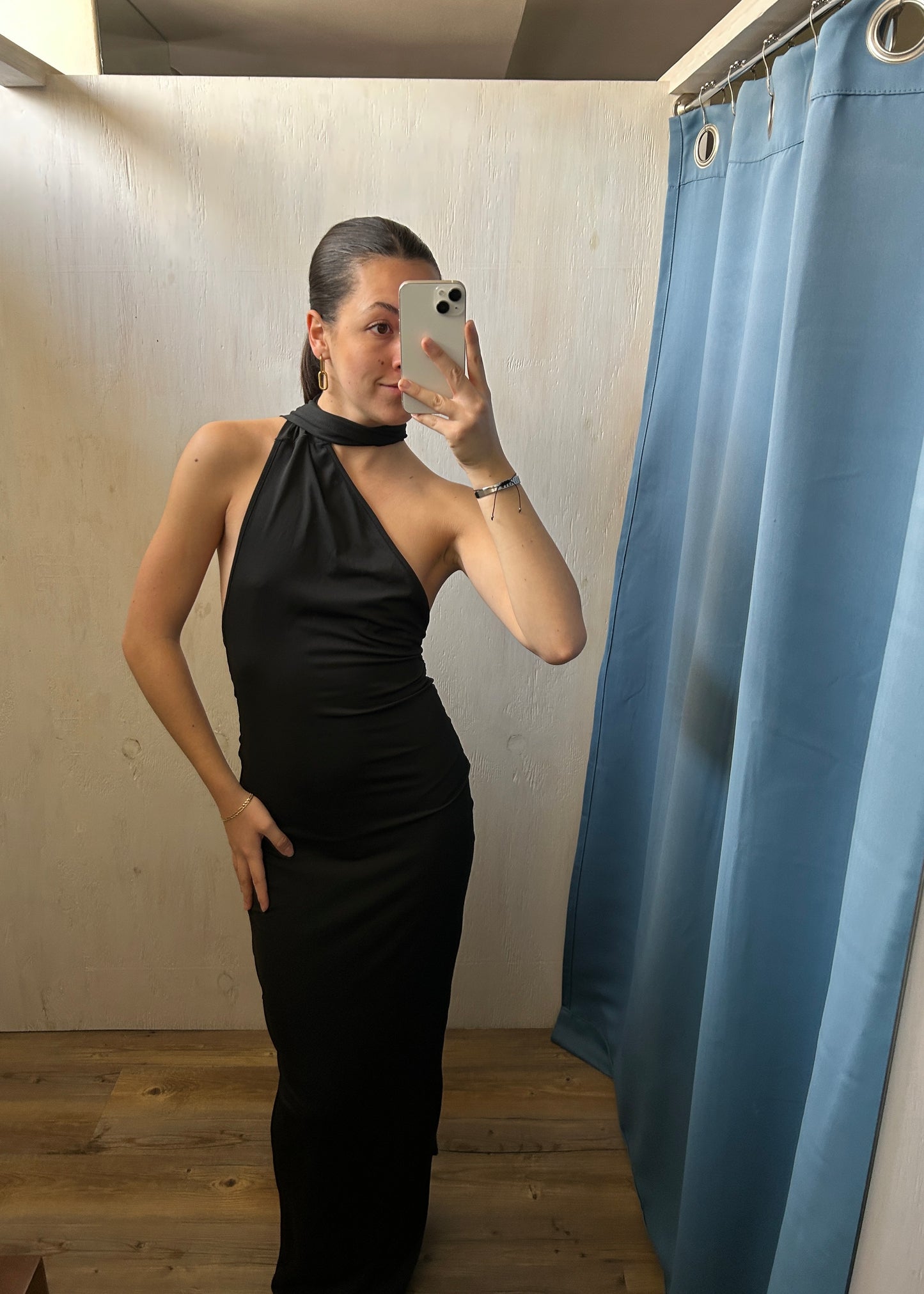 VESTIDO MAXI NEGRO CON ARGOLLA