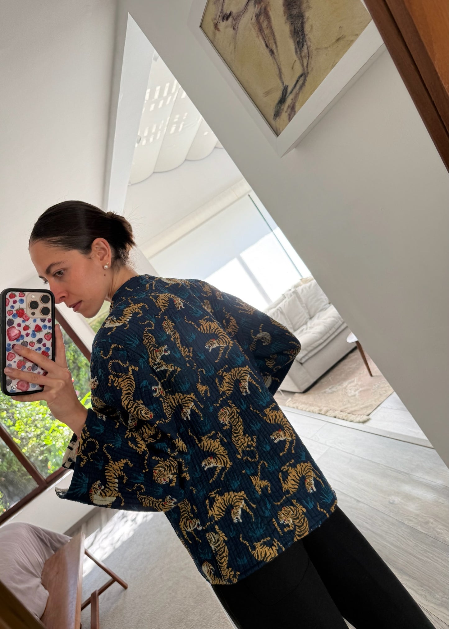 CHAMARRA CON PRINT TIGRES