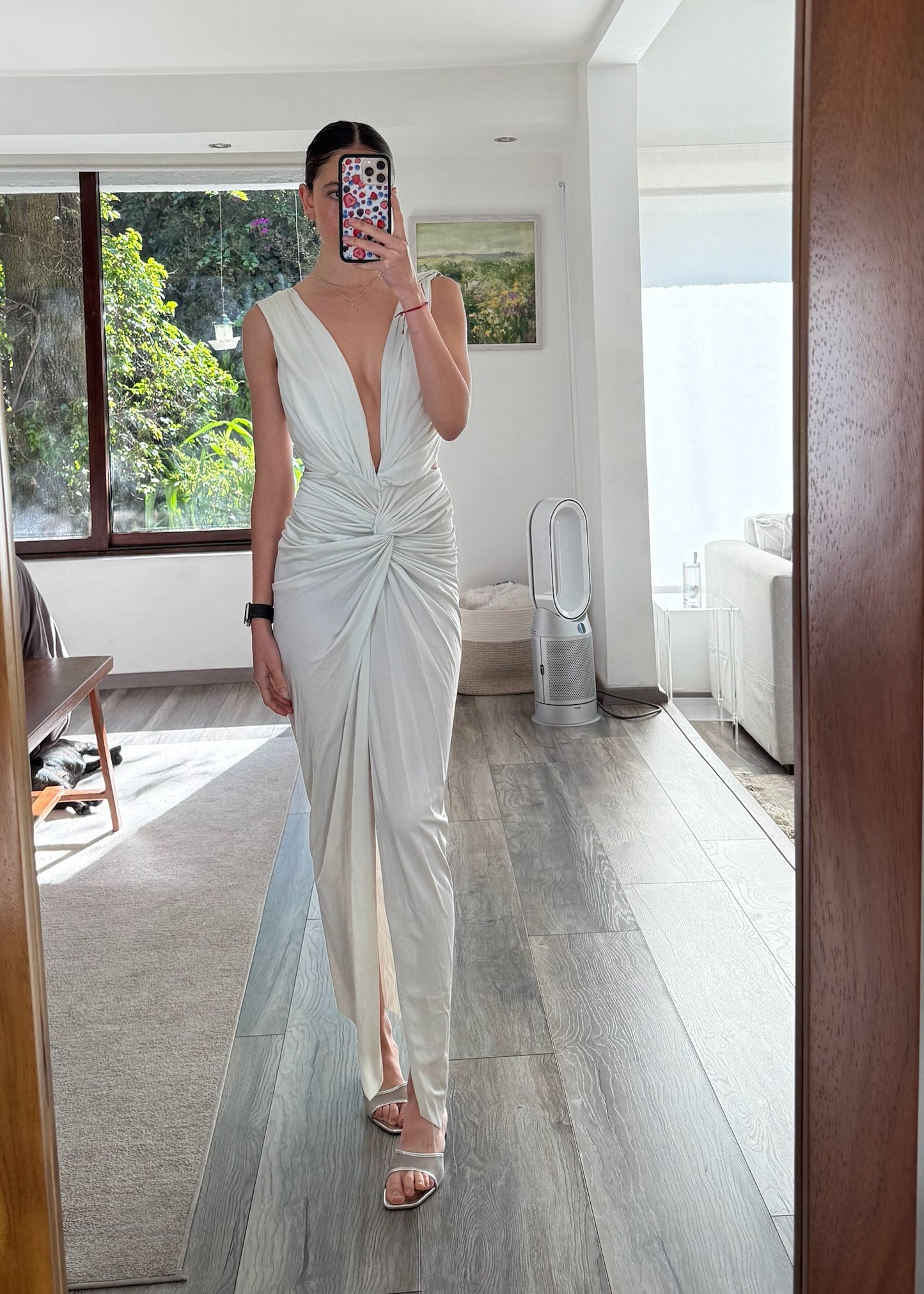 VESTIDO MIDI CON ESCOTE SUPER LIGHT BLUE