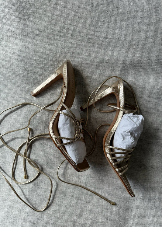 HEELED SANDALS DORADAS