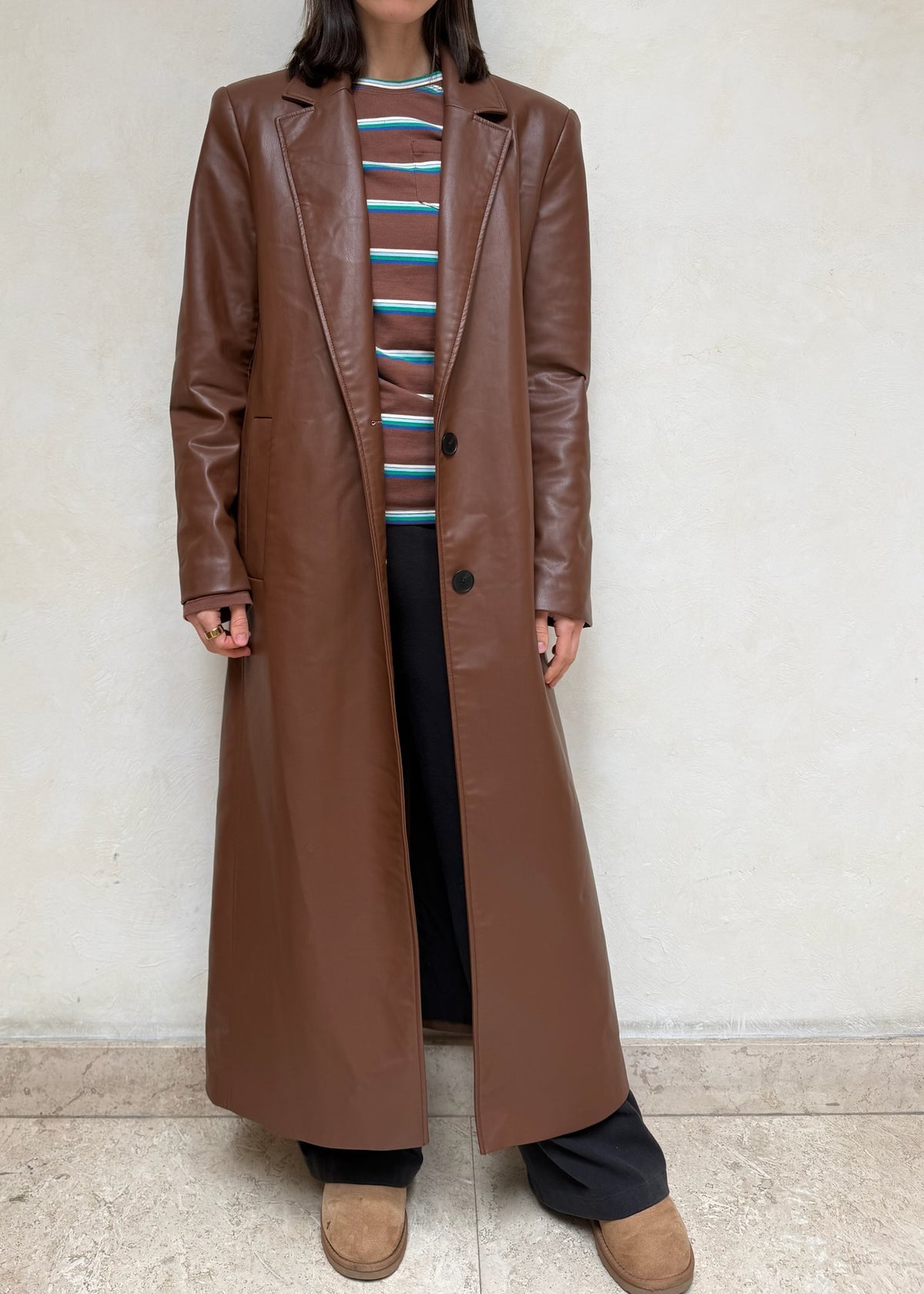 ABRIGO FAUX LEATHER CAFÉ