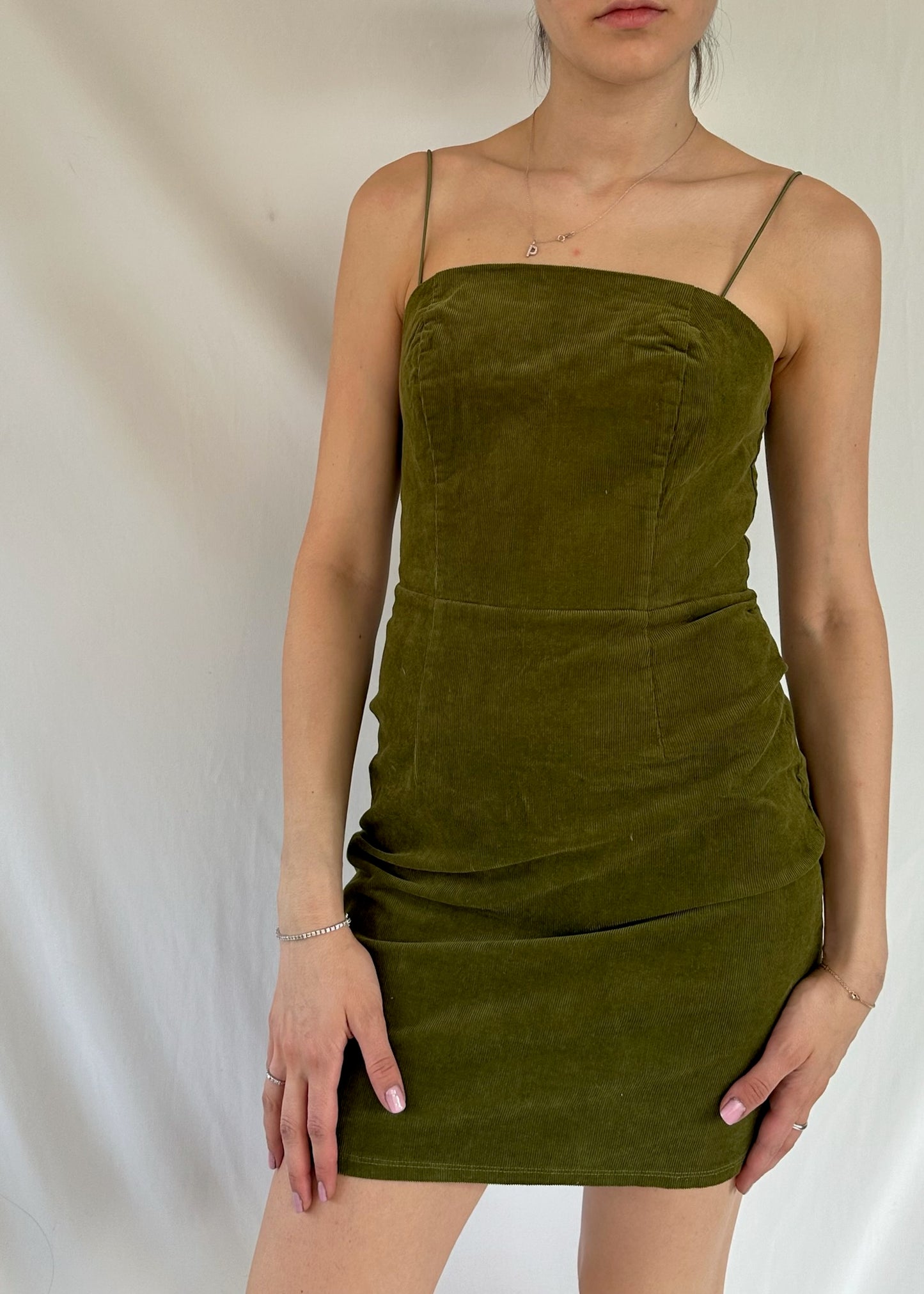 VESTIDO MINI VERDE DE PANA