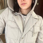 CHAMARRA CON HOOD GRIS