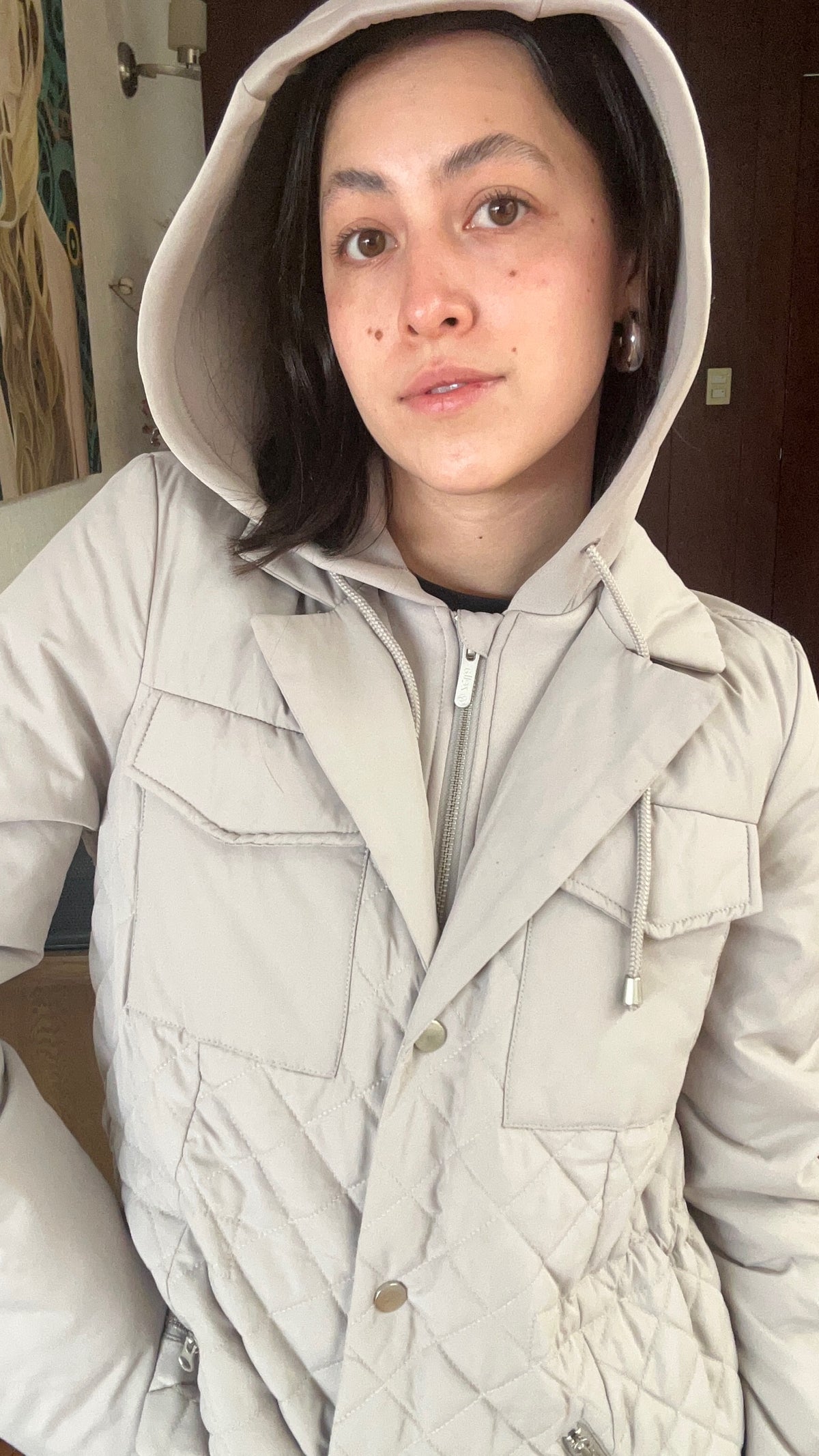 CHAMARRA CON HOOD GRIS
