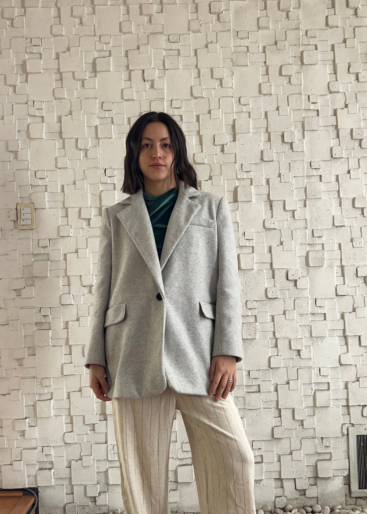 ABRIGO FIT OVERSIZED GRIS