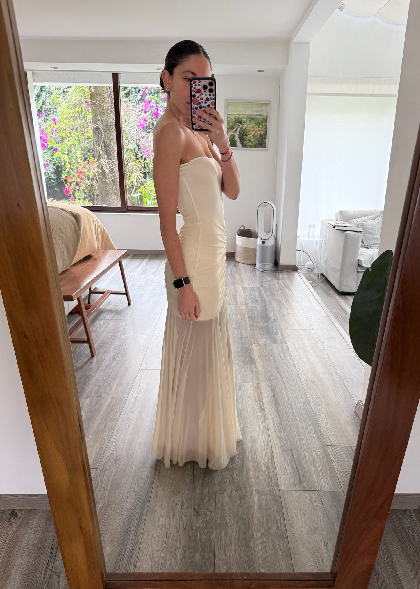 VESTIDO STRAPLESS BUTTER YELLOW