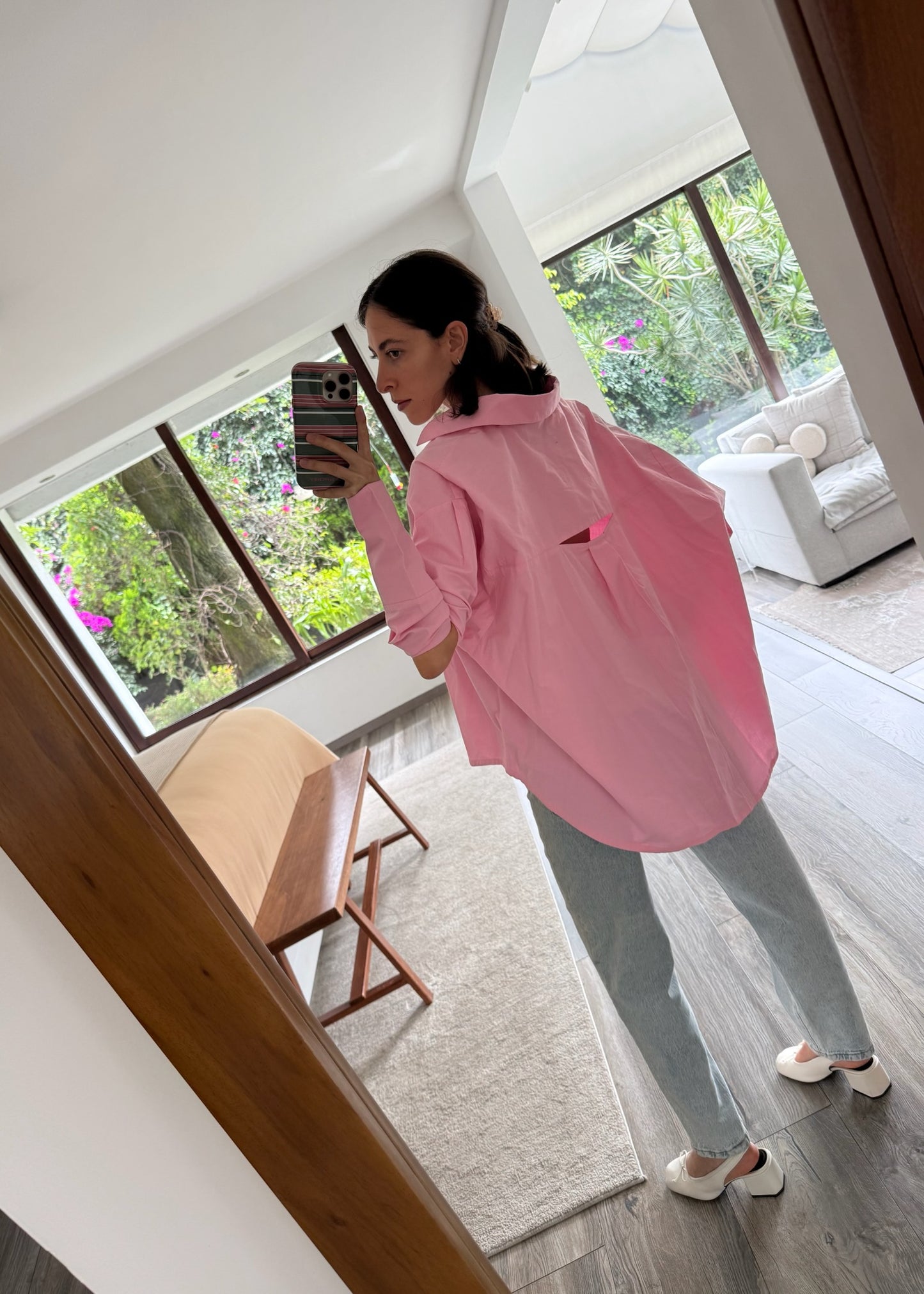 CAMISA ROSA ASIMÉTRICA