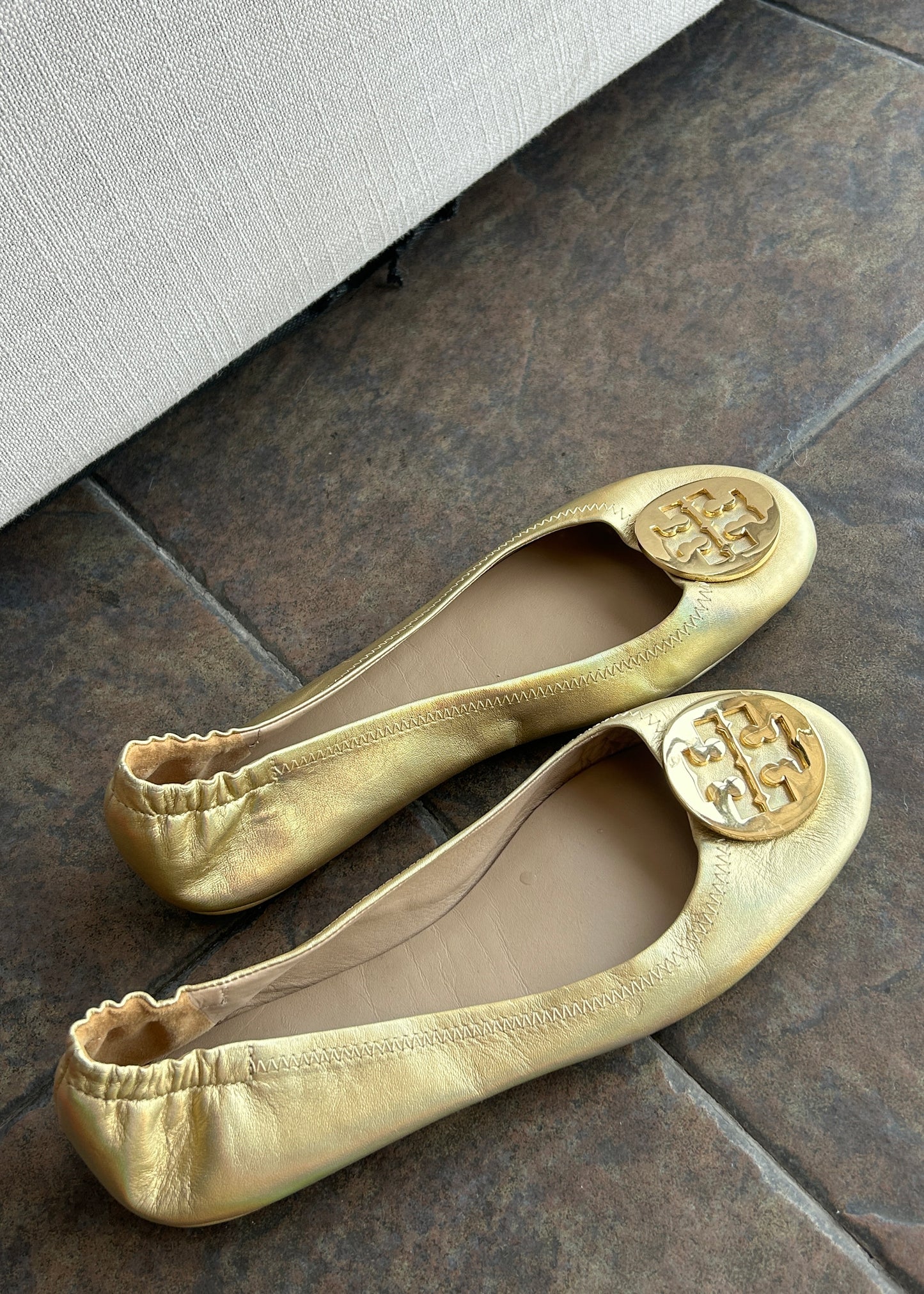 TORY BURCH GOLDEN FLATS