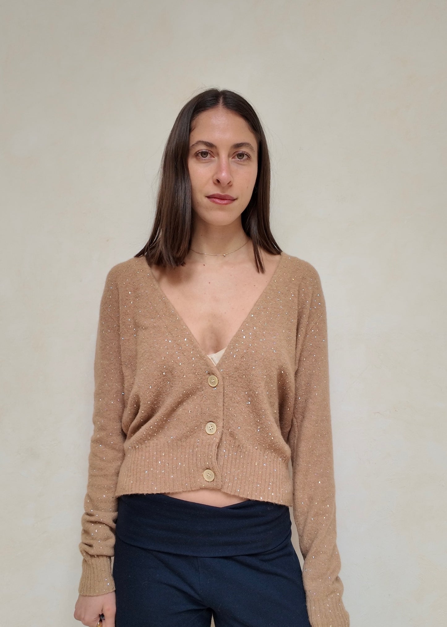 CARDIGAN BEIGE CON DIAMANTES