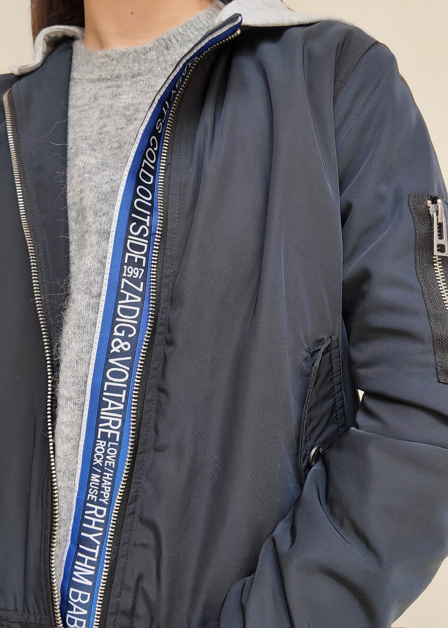 HOODED BOMBER JACKET