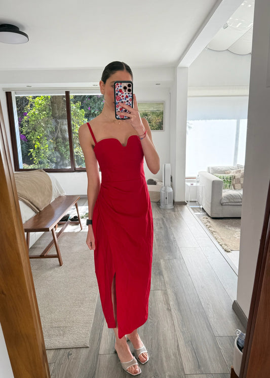 VESTIDO MIDI CON ESCOTE CORAZÓN