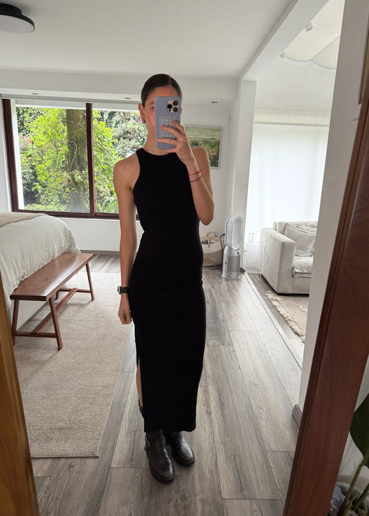 VESTIDO MIDI DE TIPO TANK TOP