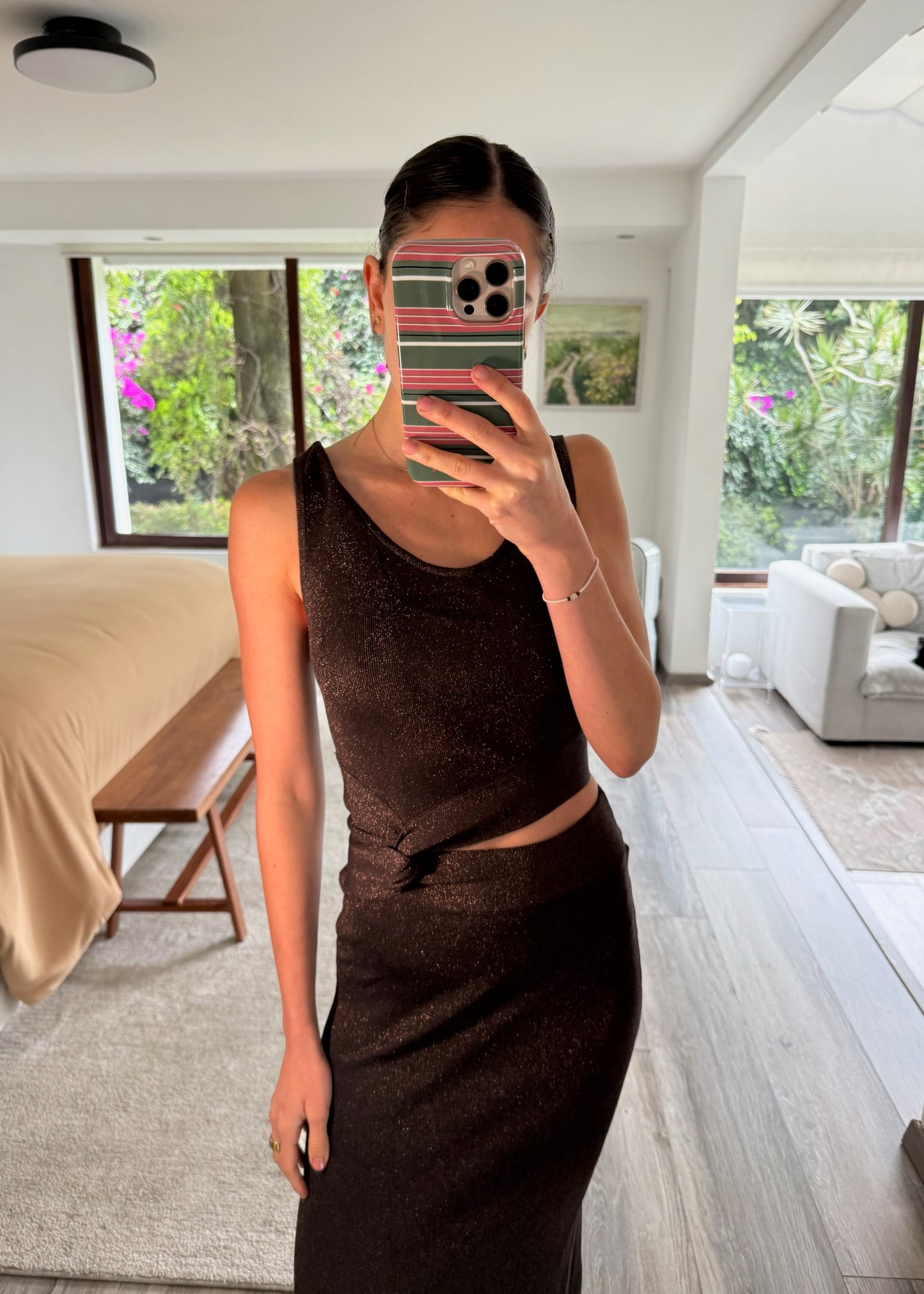 VESTIDO MAXI CHOCOLATE CON CUT OUT