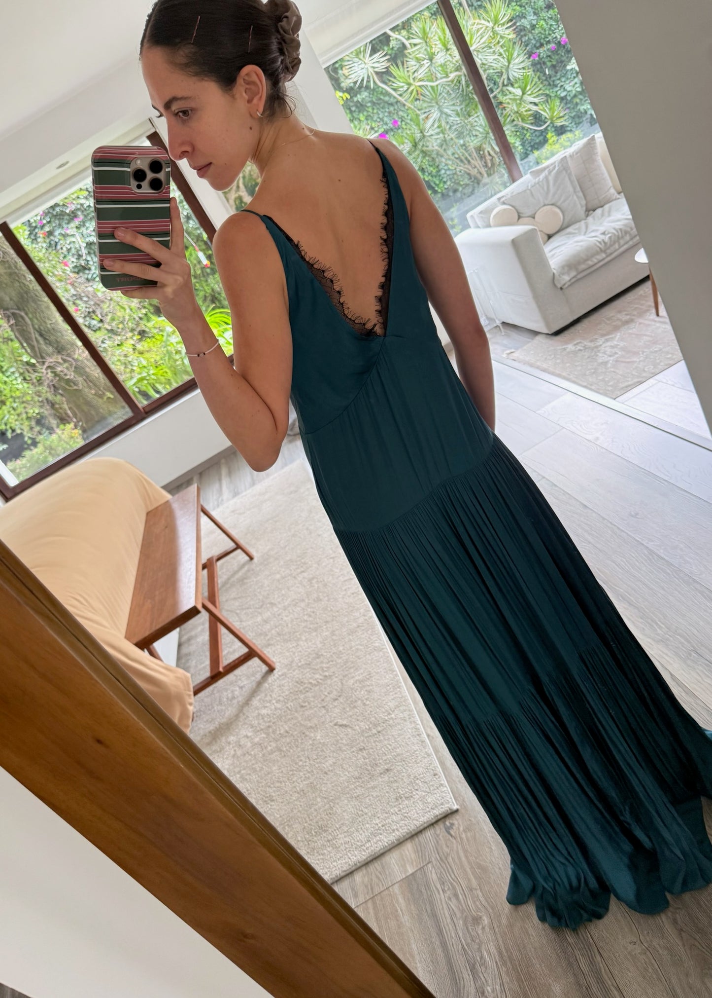 VESTIDO ESMERALDA CON ENCAJE MAXI