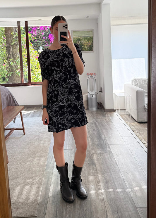 VESTIDO MINI CON PRINT DE CARAS