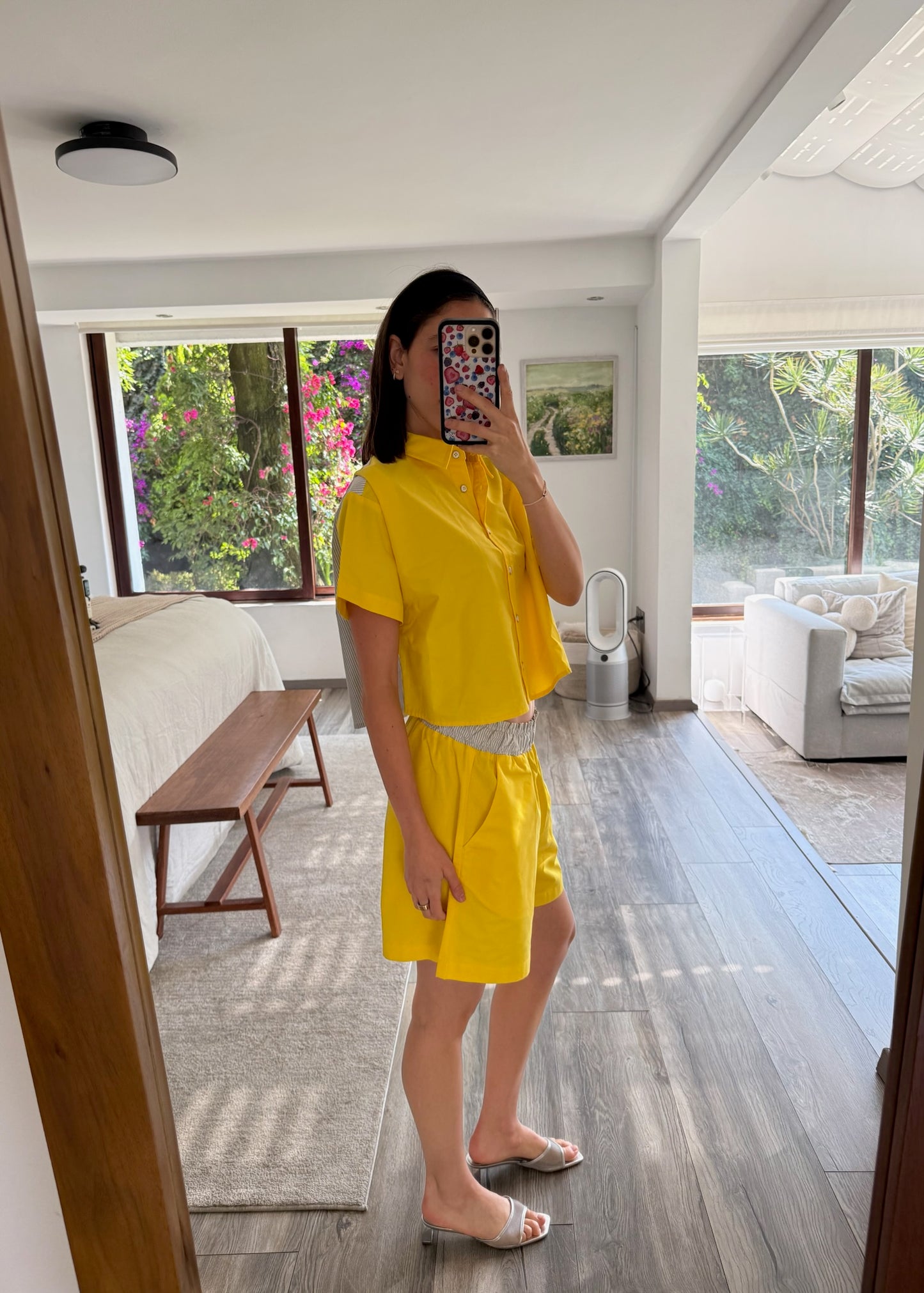 SET CAMISA Y SHORT AMARILLO