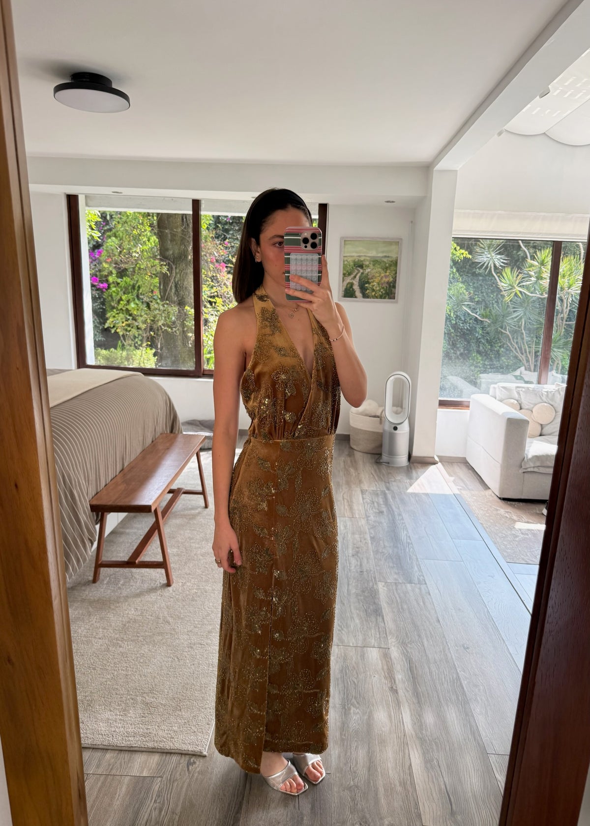 VESTIDO VELVET CON BORDADO