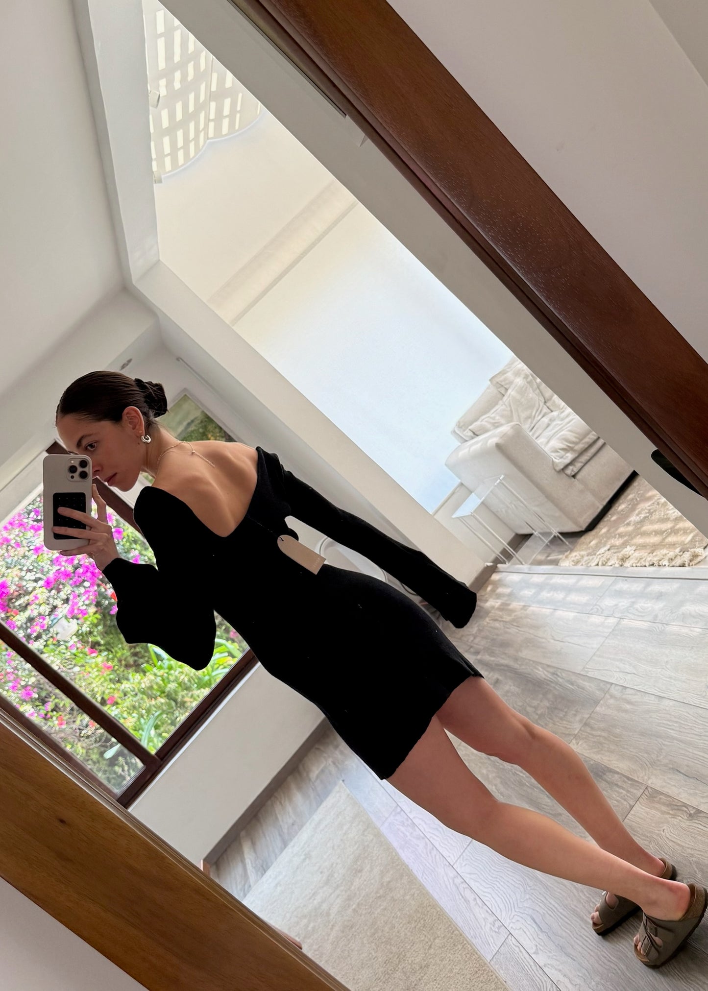 VESTIDO DE KNIT ASIMÉTRICO MINI