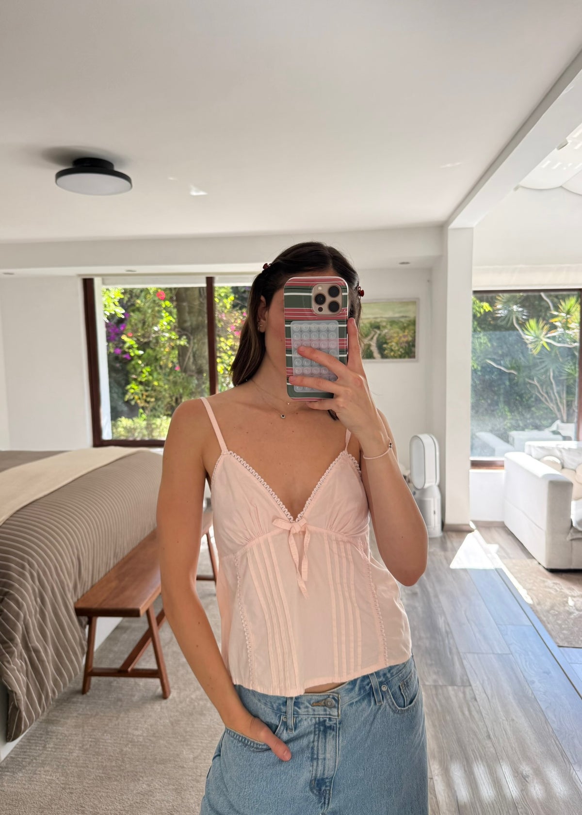 TOP GIRLY ROSA CON MOÑO
