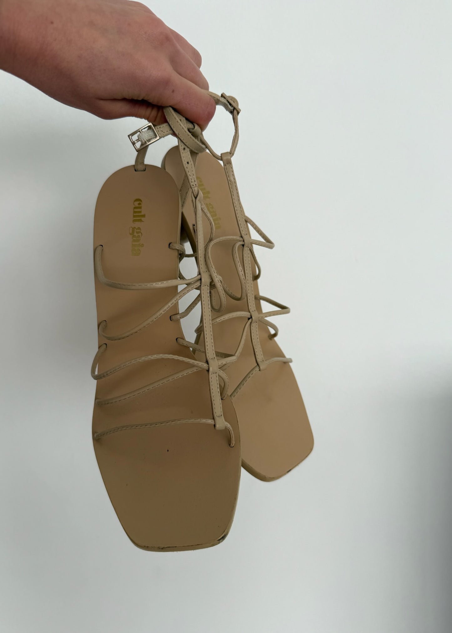TACÓN BEIGE