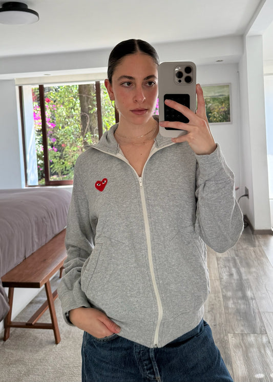 SUDADERA GRIS CON LOGO
