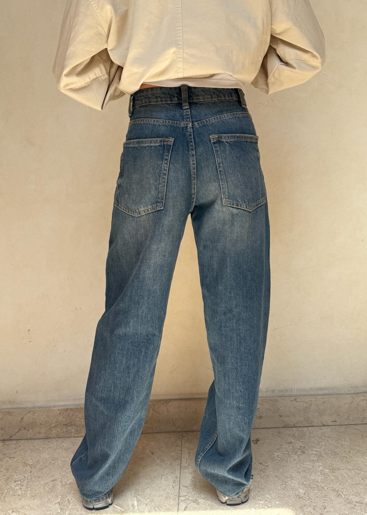 JEANS STRAIGHT HIGH RISE