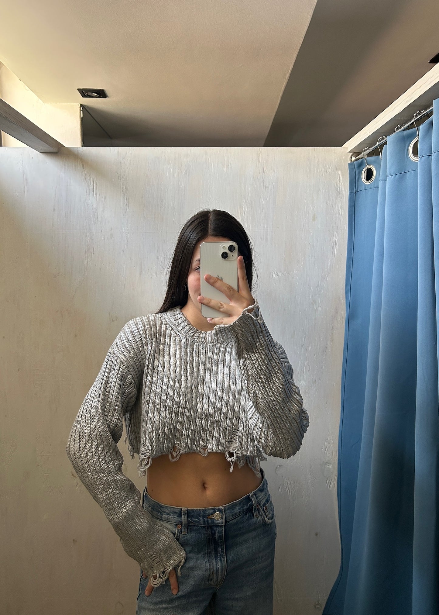 SUÉTER PLATEADO RIPPED