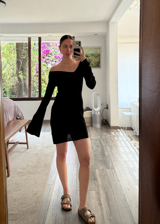 VESTIDO DE KNIT ASIMÉTRICO MINI