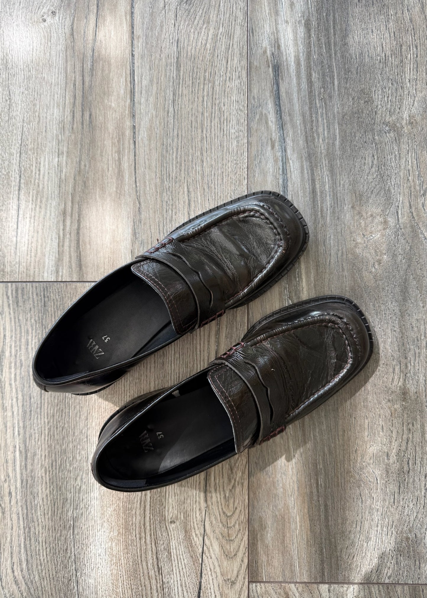 LOAFERS PUNTA CUADRADA