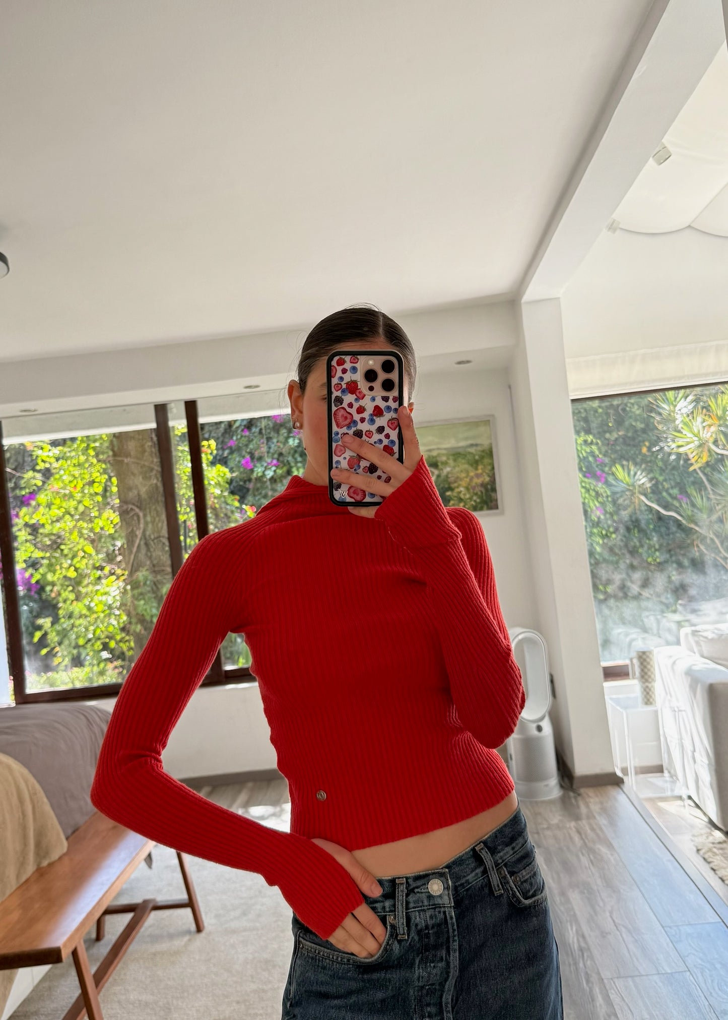 SUÉTER ROJO CON GORRO