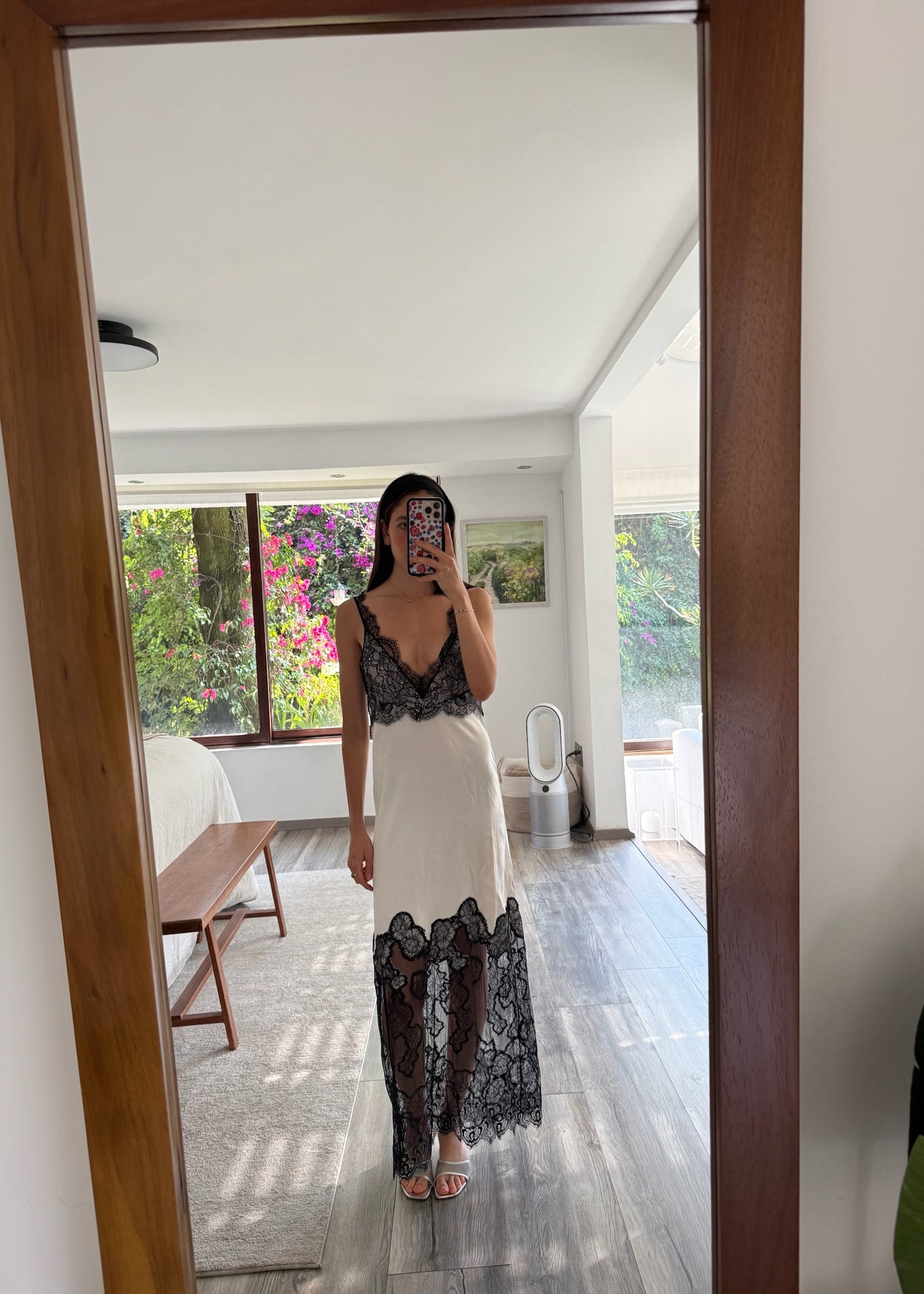 VESTIDO SILKY CON ENCAJE
