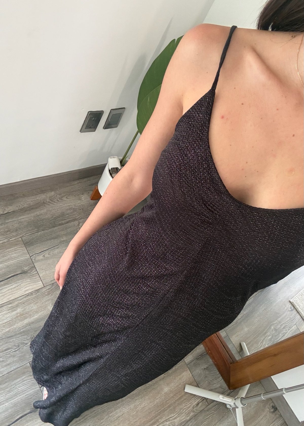 VESTIDO MAXI NEGRO CON PLATEADO