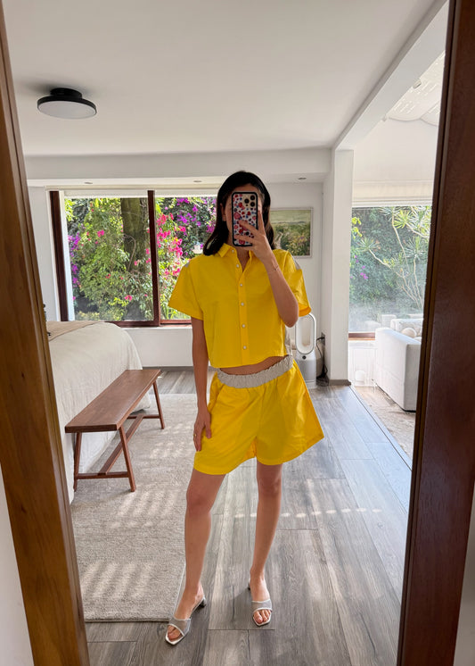 SET CAMISA Y SHORT AMARILLO