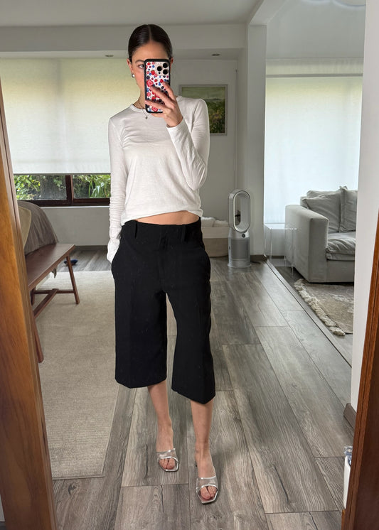 BERMUDA SHORTS NEGROS