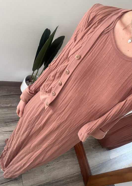 SET DE VESTIDO Y SUÉTER CAFÉ