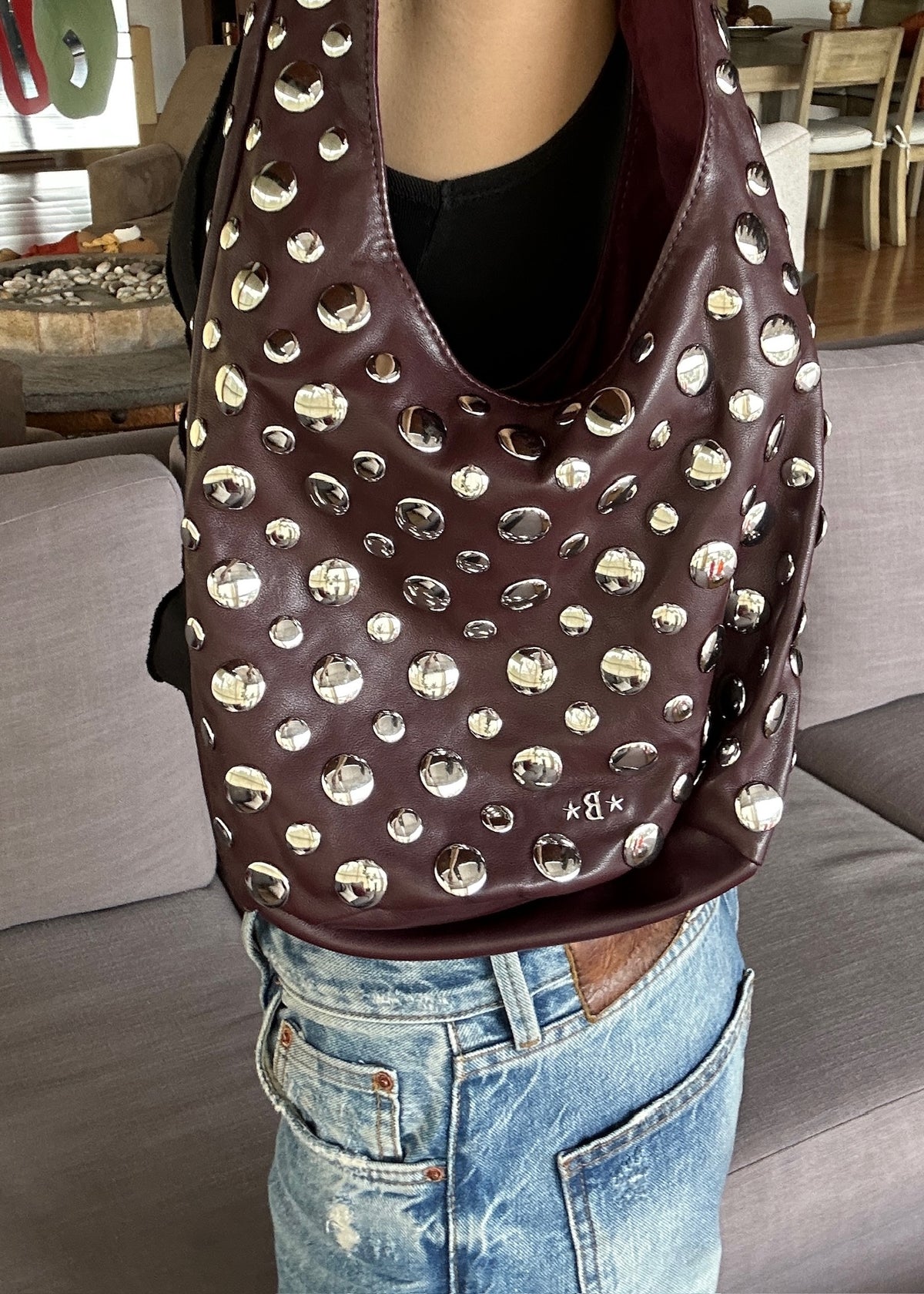 BOLSO HOBO STUDDED