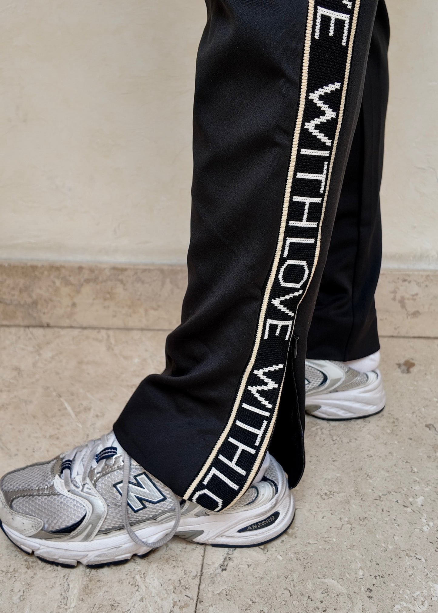 TRACK PANTS NEGROS
