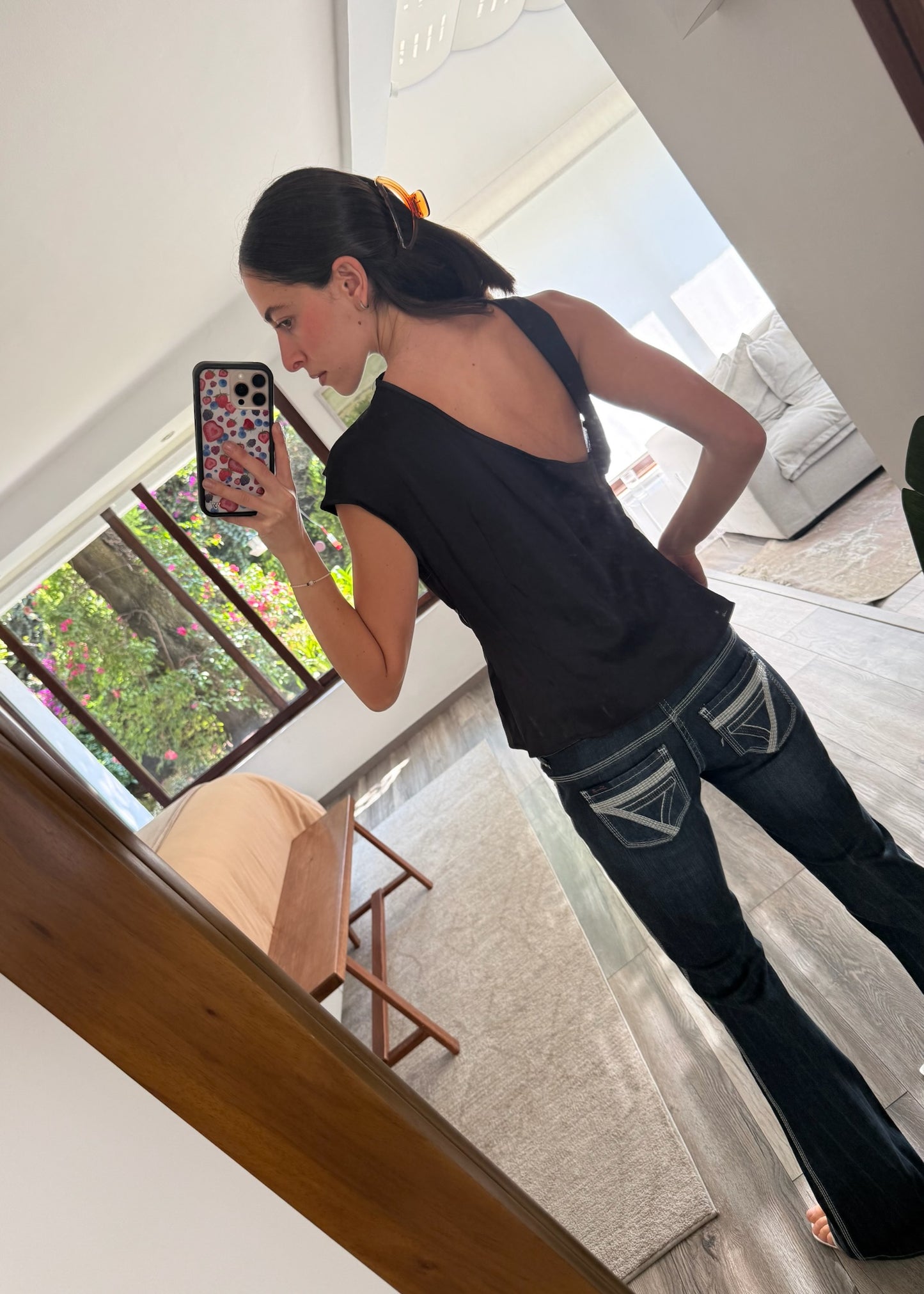 BLUSA NEGRA DRAPEADA