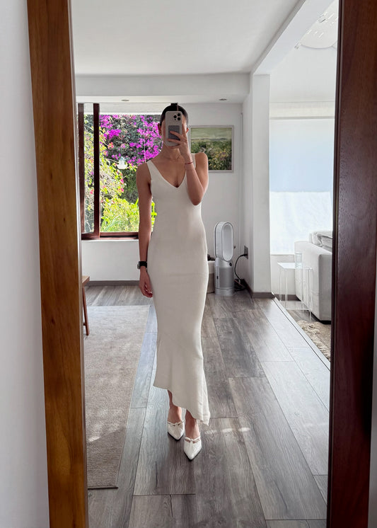 VESTIDO DE KNIT ASIMÉTRICO