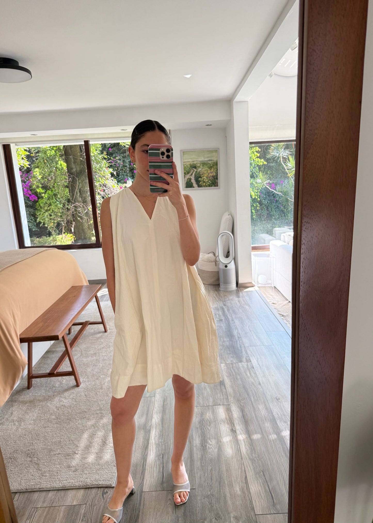 VESTIDO BLANCO CAMPANA