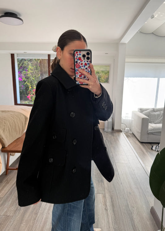 ABRIGO NEGRO BÁSICO
